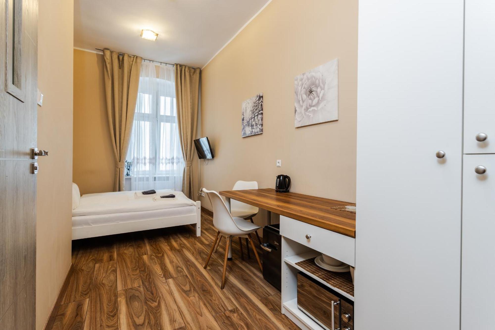 Functional And Comfortable Very Berry Studios In Poznan By Noclegi Renters ภายนอก รูปภาพ