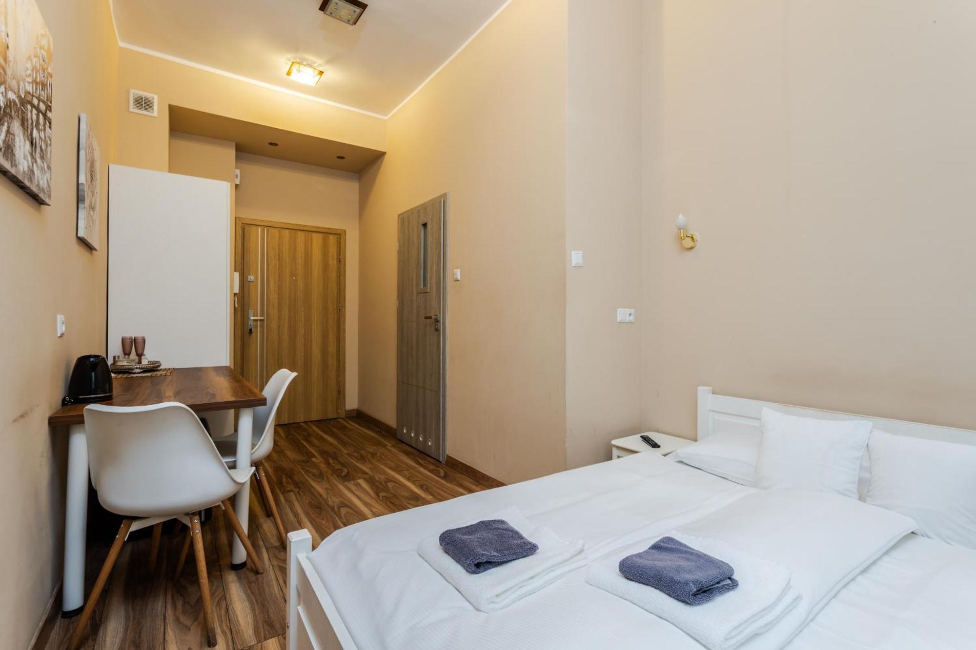 Functional And Comfortable Very Berry Studios In Poznan By Noclegi Renters ภายนอก รูปภาพ