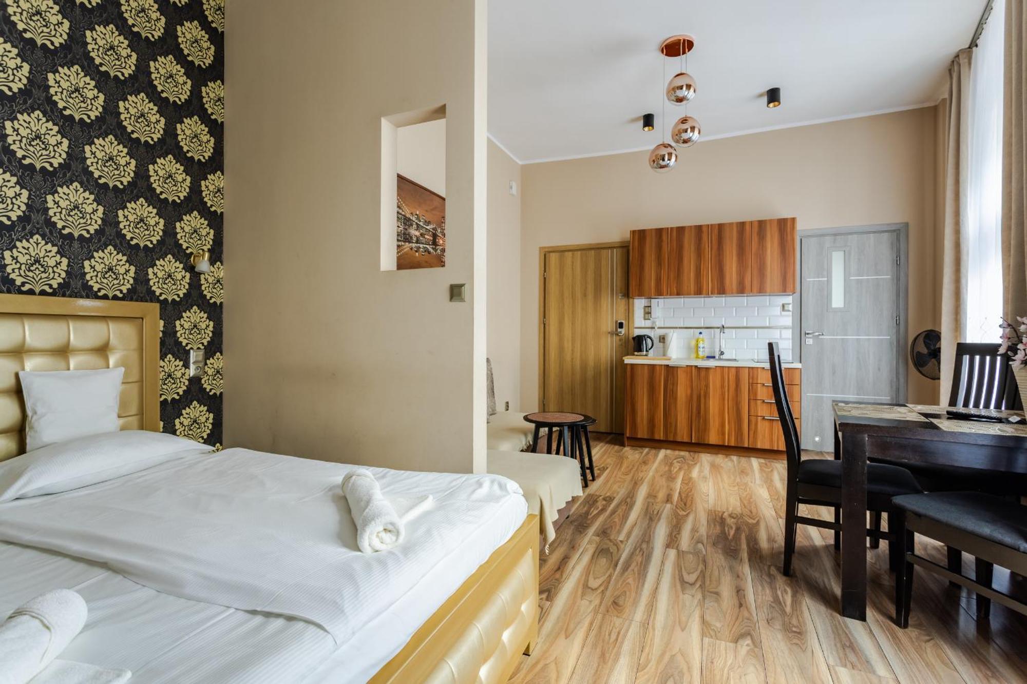 Functional And Comfortable Very Berry Studios In Poznan By Noclegi Renters ภายนอก รูปภาพ