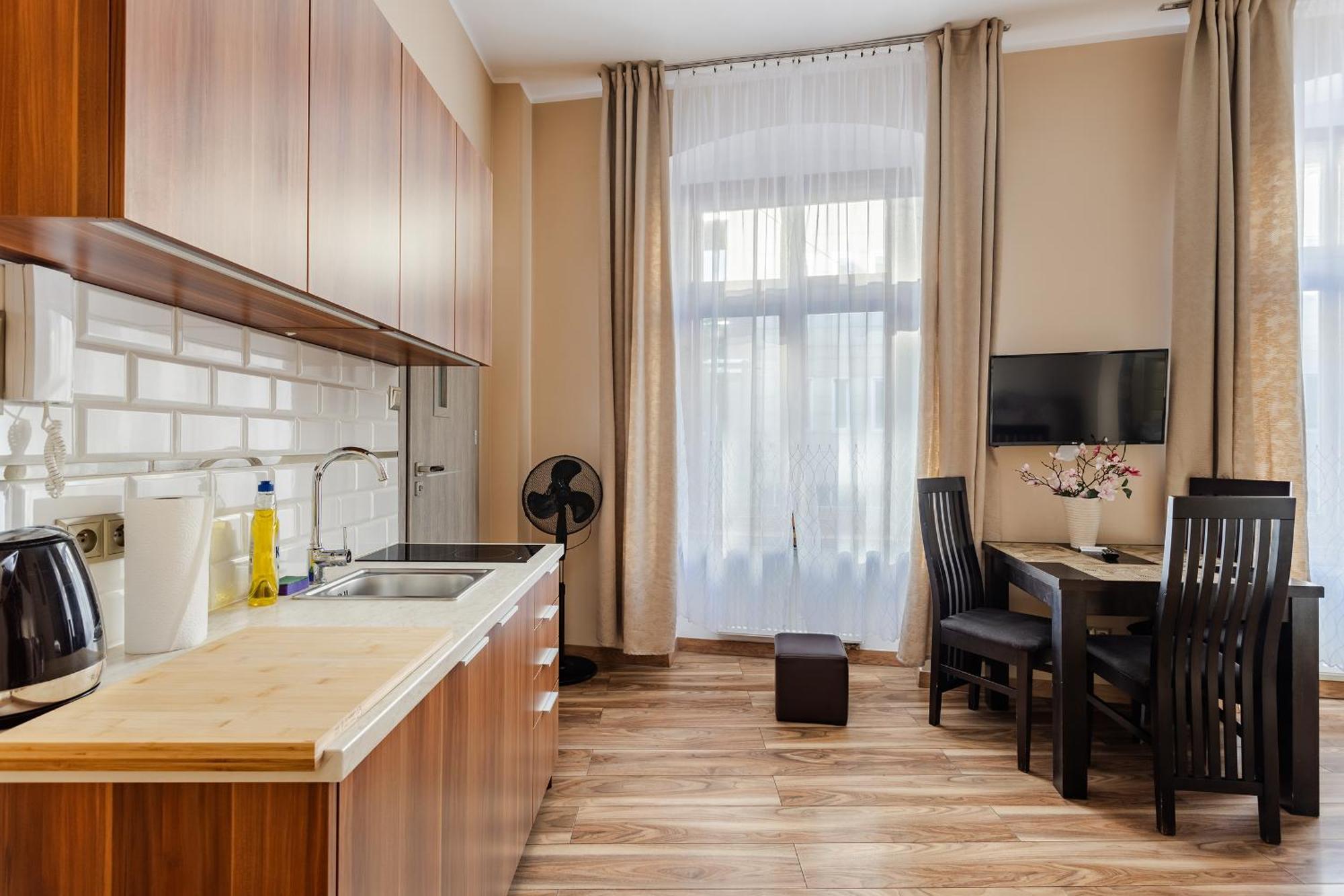 Functional And Comfortable Very Berry Studios In Poznan By Noclegi Renters ภายนอก รูปภาพ