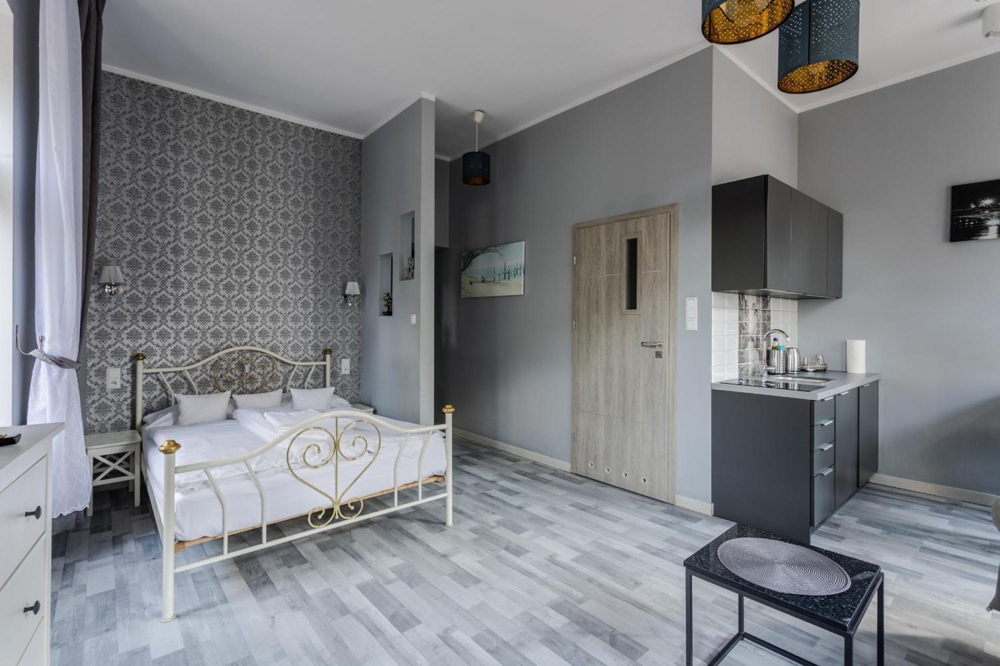 Functional And Comfortable Very Berry Studios In Poznan By Noclegi Renters ภายนอก รูปภาพ