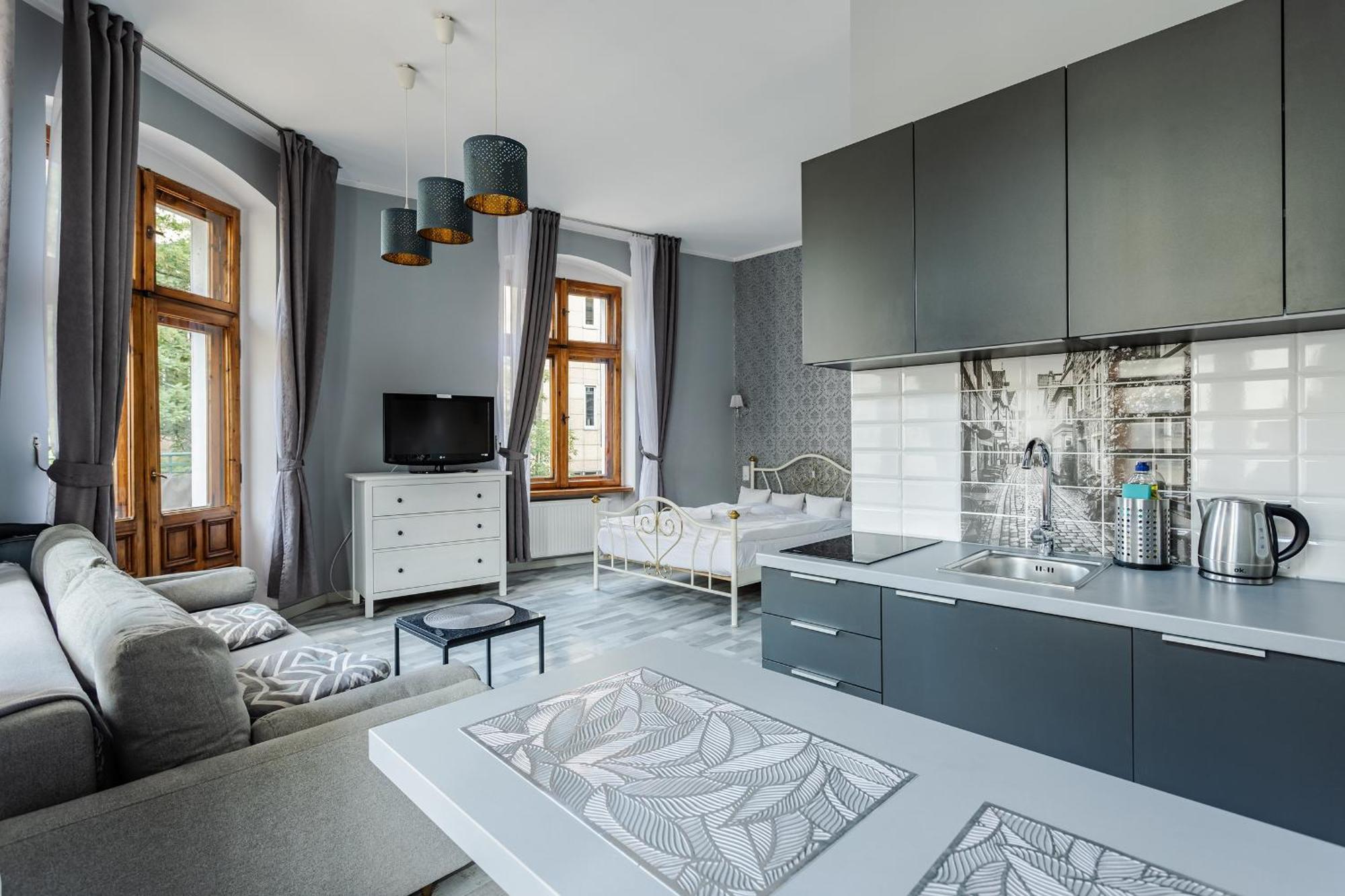 Functional And Comfortable Very Berry Studios In Poznan By Noclegi Renters ภายนอก รูปภาพ