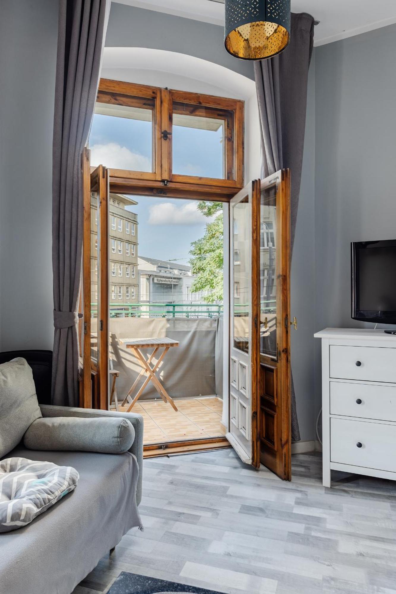 Functional And Comfortable Very Berry Studios In Poznan By Noclegi Renters ภายนอก รูปภาพ