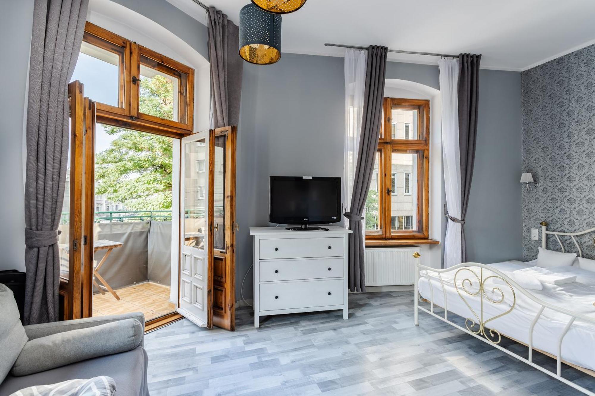 Functional And Comfortable Very Berry Studios In Poznan By Noclegi Renters ภายนอก รูปภาพ