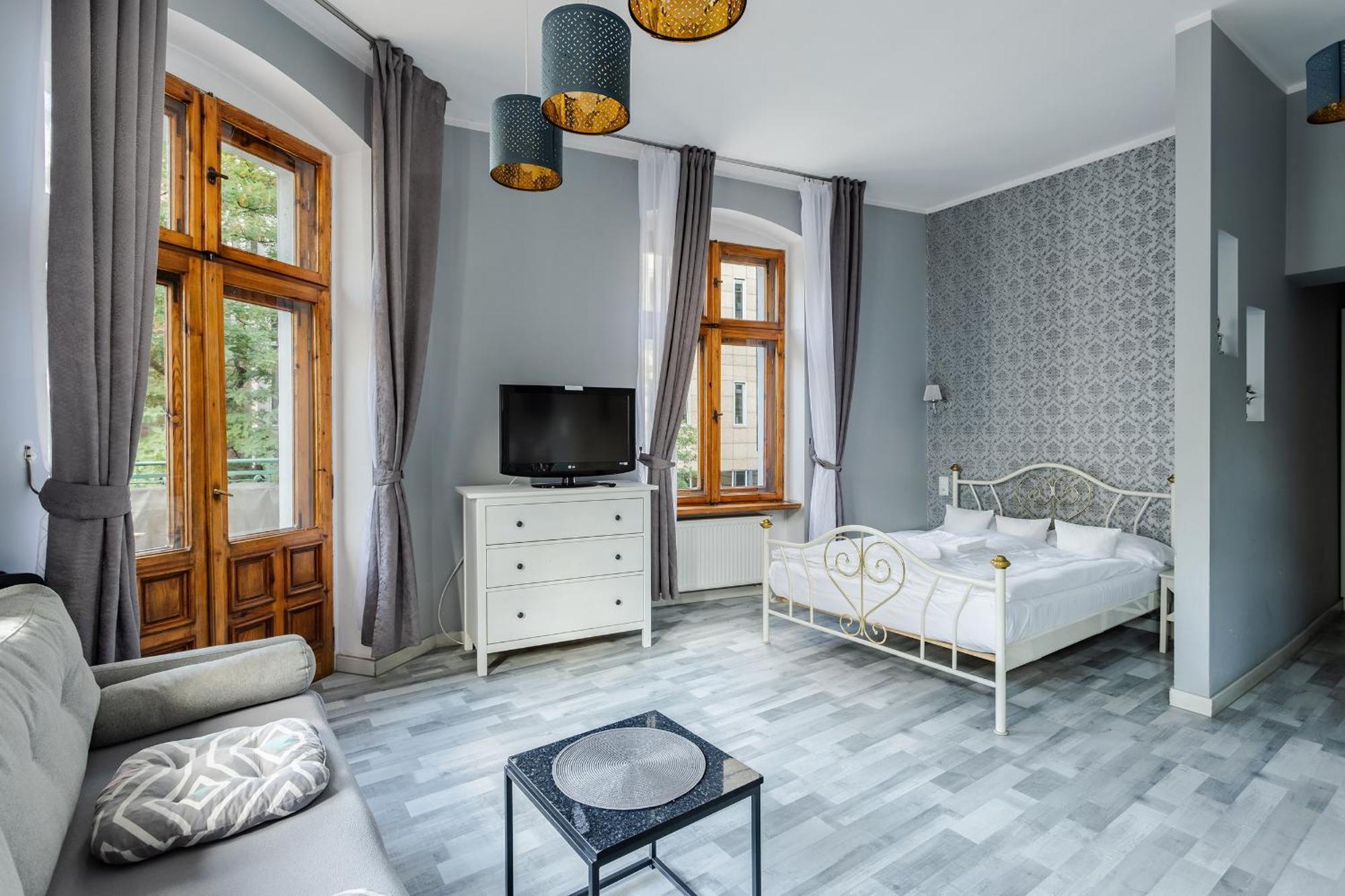 Functional And Comfortable Very Berry Studios In Poznan By Noclegi Renters ภายนอก รูปภาพ